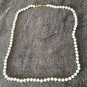 Napier (embossed) Single Strand White Necklace with gold-tone clasp